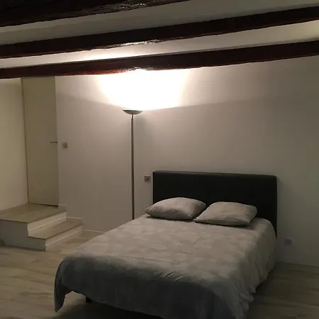 شقة Safranier Townhouse