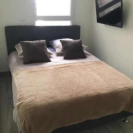 Safranier Townhouse شقة