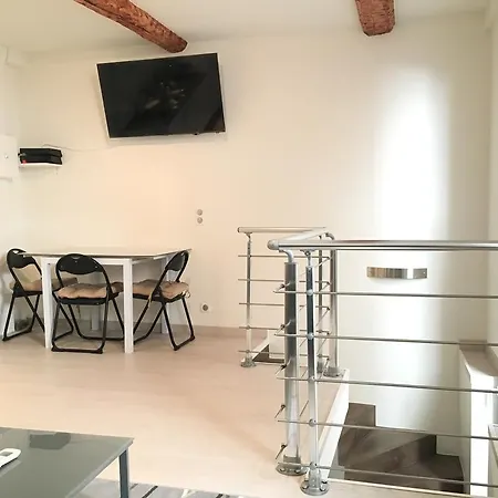شقة Safranier Townhouse