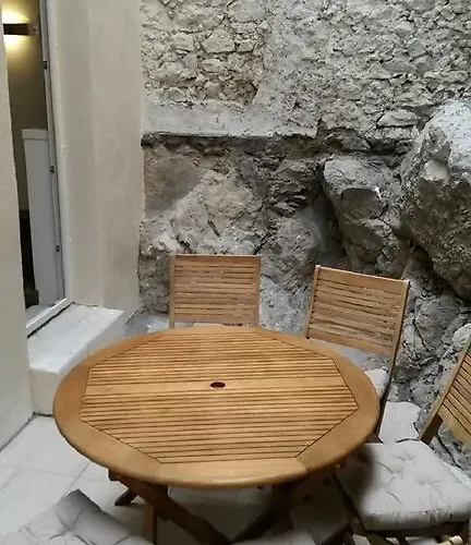 Safranier Townhouse Apartmán *
