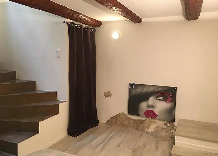 Safranier Townhouse Apartmán *