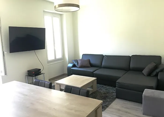 Apartmán Safranier Townhouse *